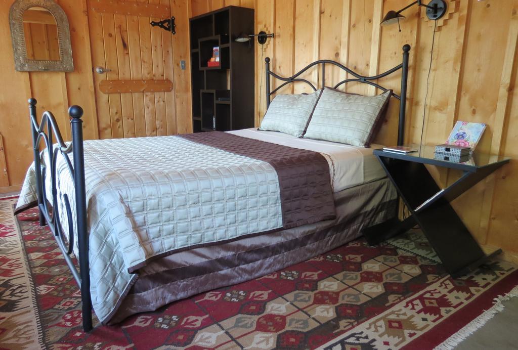 Silver River Adobe Inn Bed And Breakfast Фармингтон Экстерьер фото