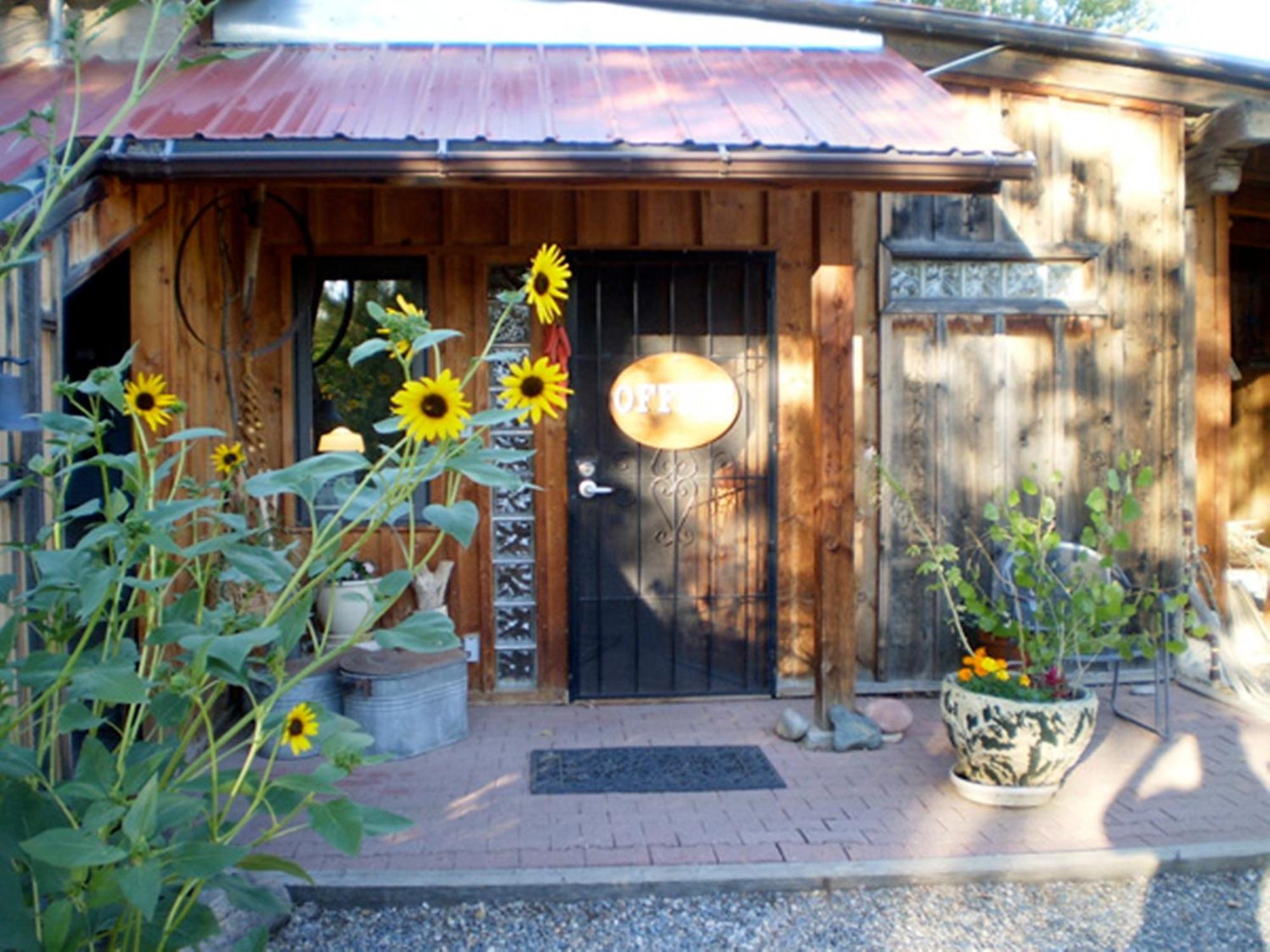 Silver River Adobe Inn Bed And Breakfast Фармингтон Экстерьер фото