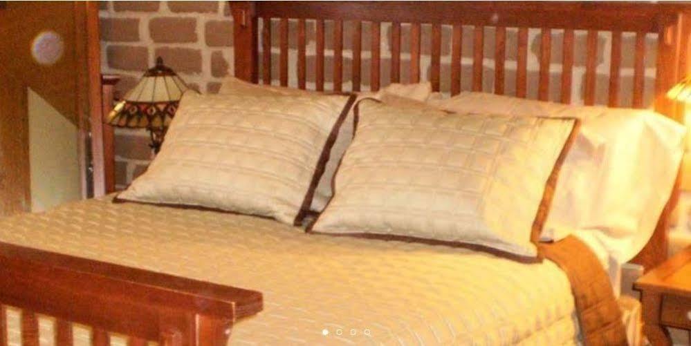 Silver River Adobe Inn Bed And Breakfast Фармингтон Экстерьер фото